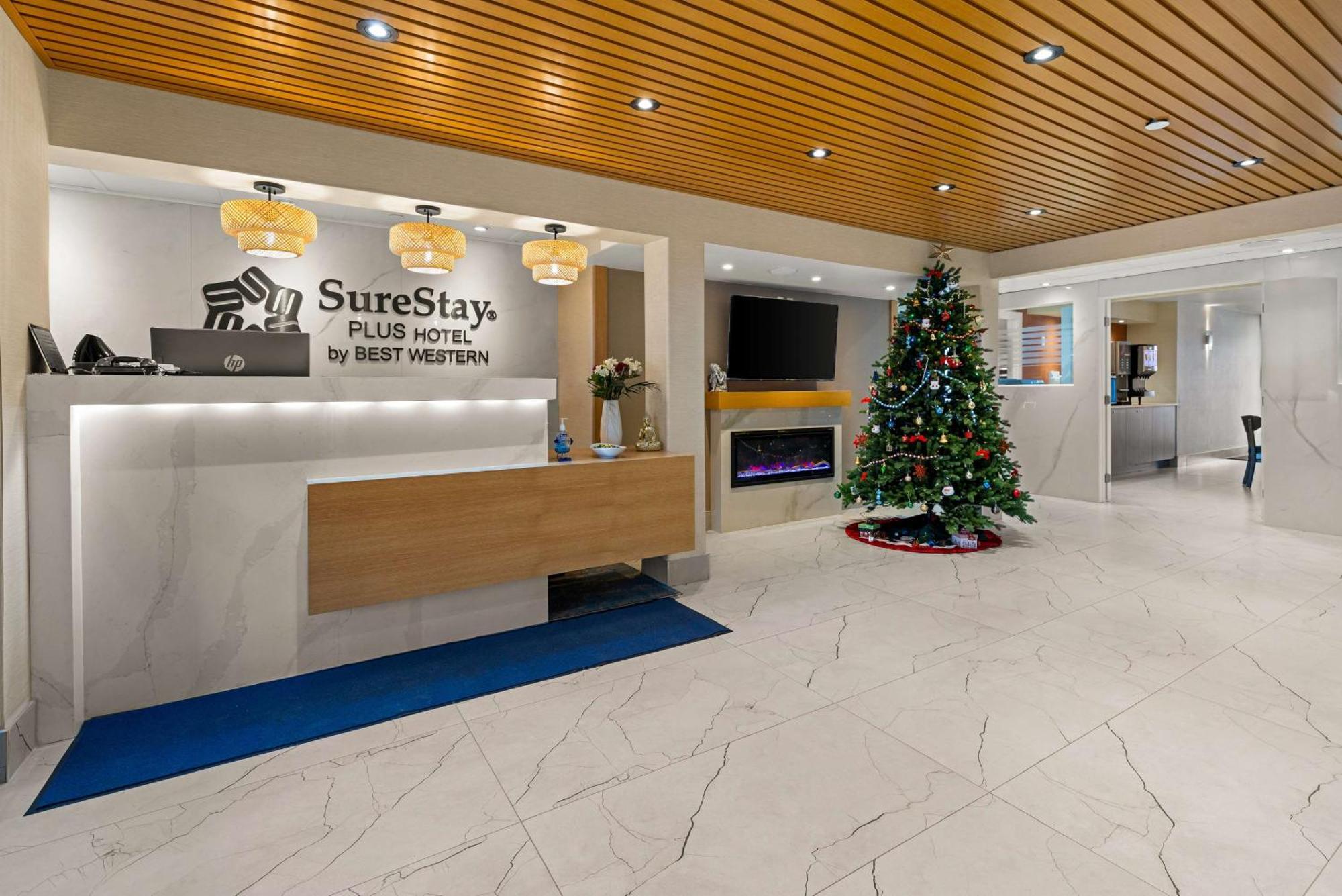 Surestay By Western Hotel Brooks